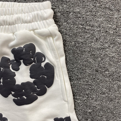 Short en coton déchiré blanc avec couronne