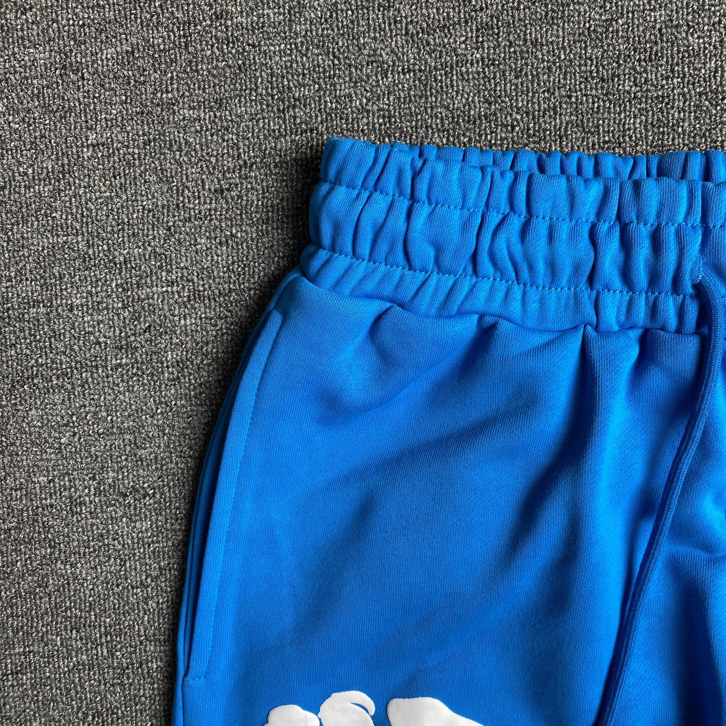 PANTALON DE SURVÊTEMENT EN COTON AVEC COURONNE DE DENIM TEARS BLEU AZUR