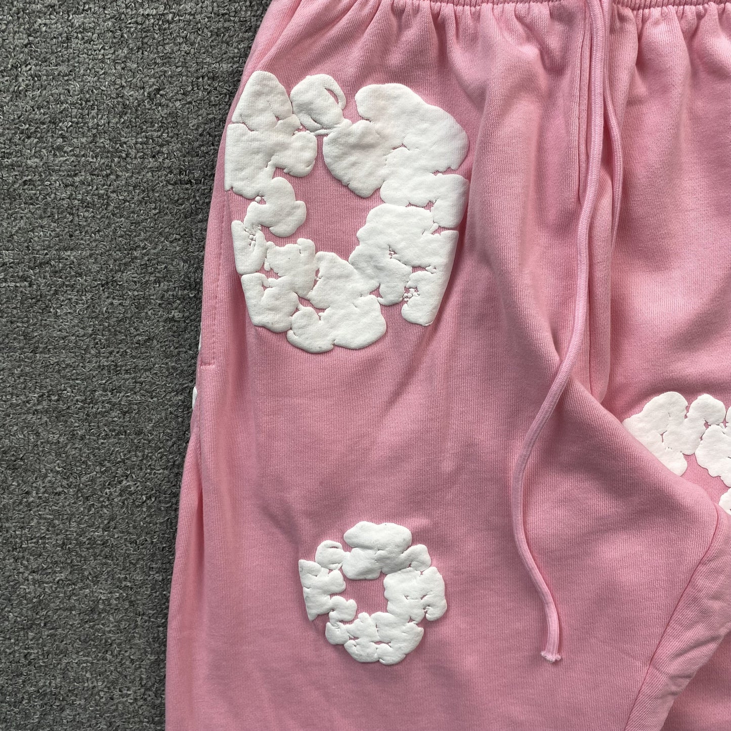 PANTALON DE SURVÊTEMENT ROSE EN COTON ET COURONNE DE JEAN LARMES