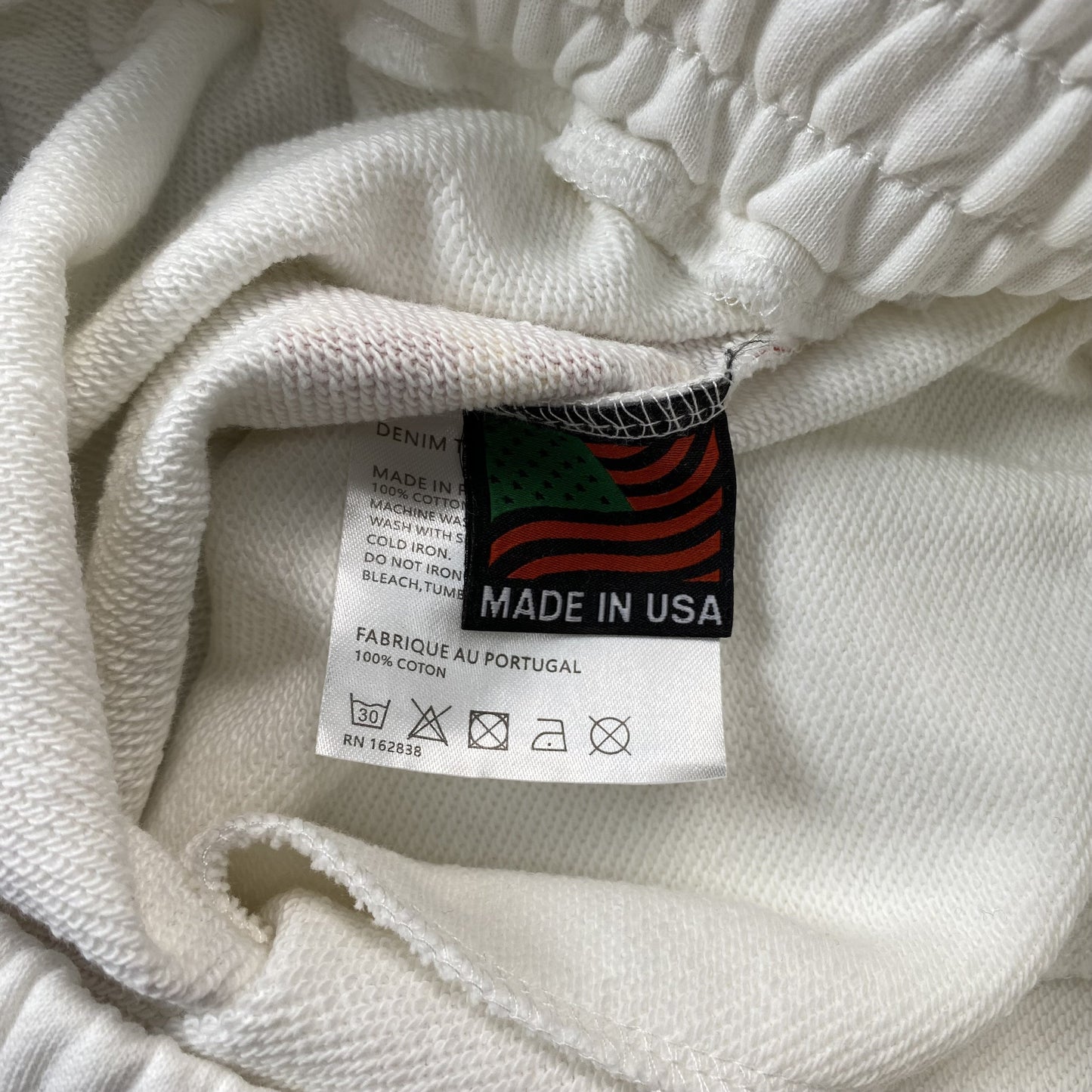 Short blanc en denim déchiré x Offset Cotton à couronne