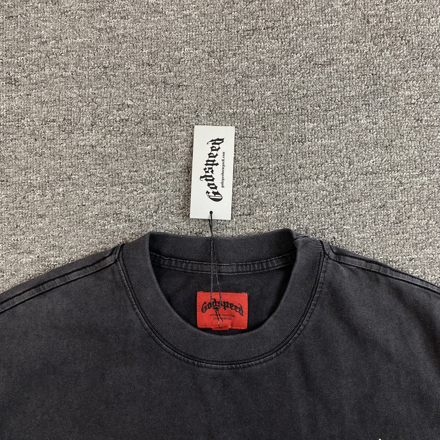 T-shirt effet papillon Godspeed noir délavé