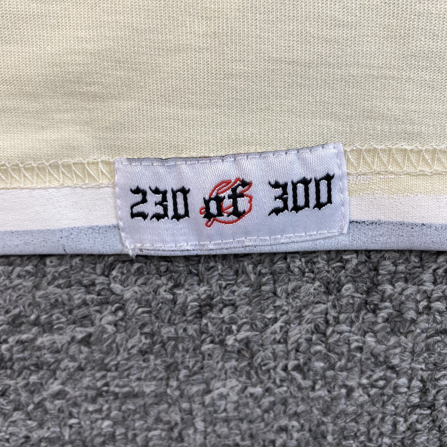 T-shirt Godspeed Strike Bone