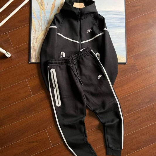 Pantalon Nike Tech Fleece x Wolf Gris/Blanc/Noir