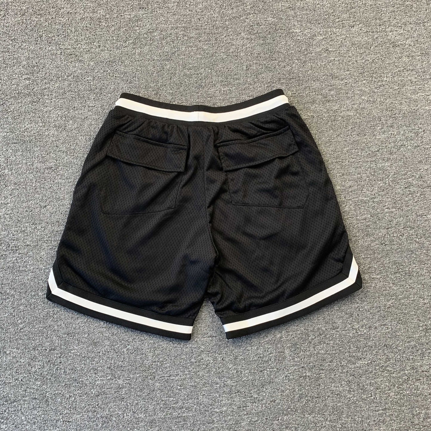 SHORT AVEC LOGO RHUDE COURT NOIR/BLANC