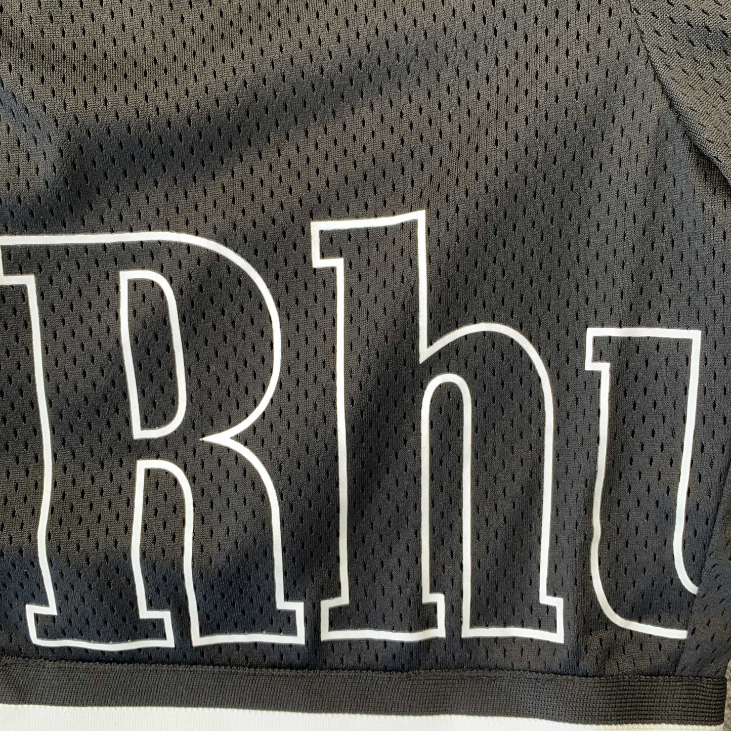 SHORT AVEC LOGO RHUDE COURT NOIR/BLANC