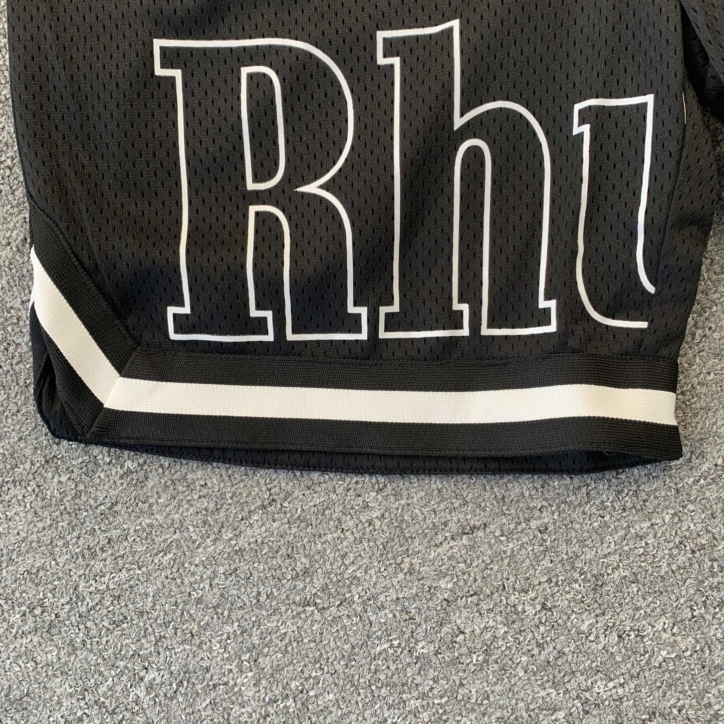 SHORT AVEC LOGO RHUDE COURT NOIR/BLANC