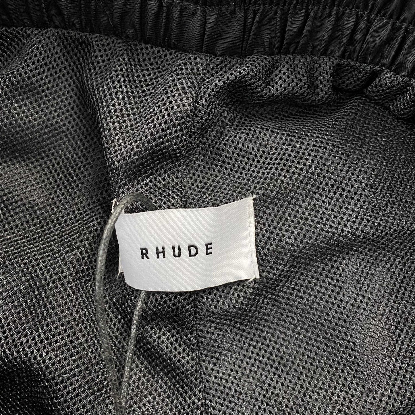 SHORT RHUDE AVEC LOGO RH NOIR SUR NOIR