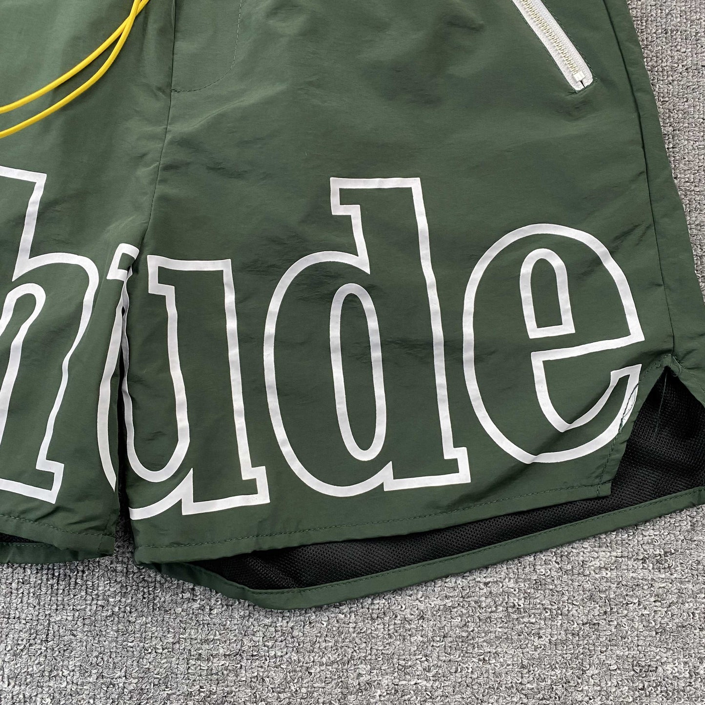 SHORT VERT RHUDE AVEC LOGO RH