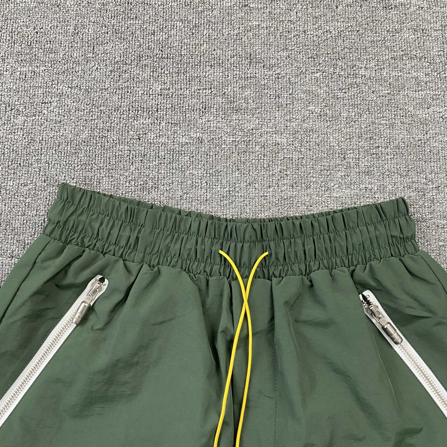 SHORT VERT RHUDE AVEC LOGO RH