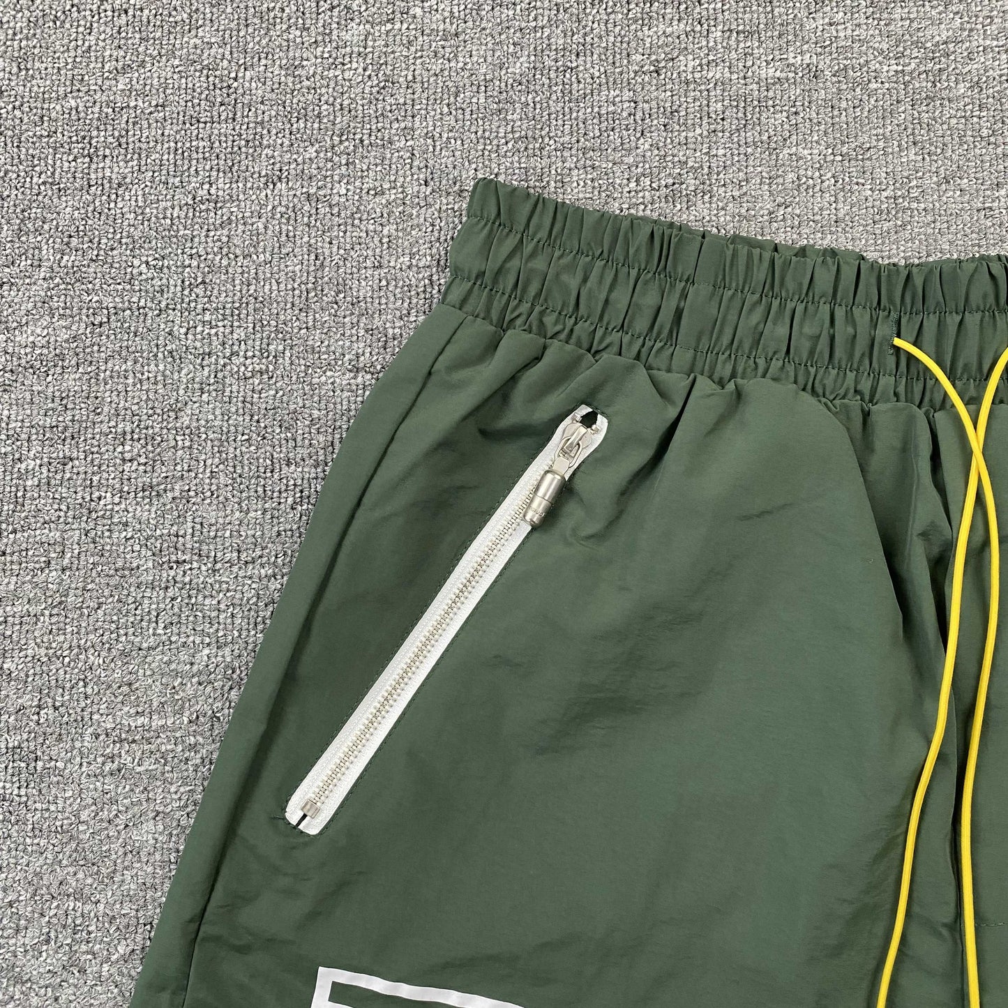 SHORT VERT RHUDE AVEC LOGO RH