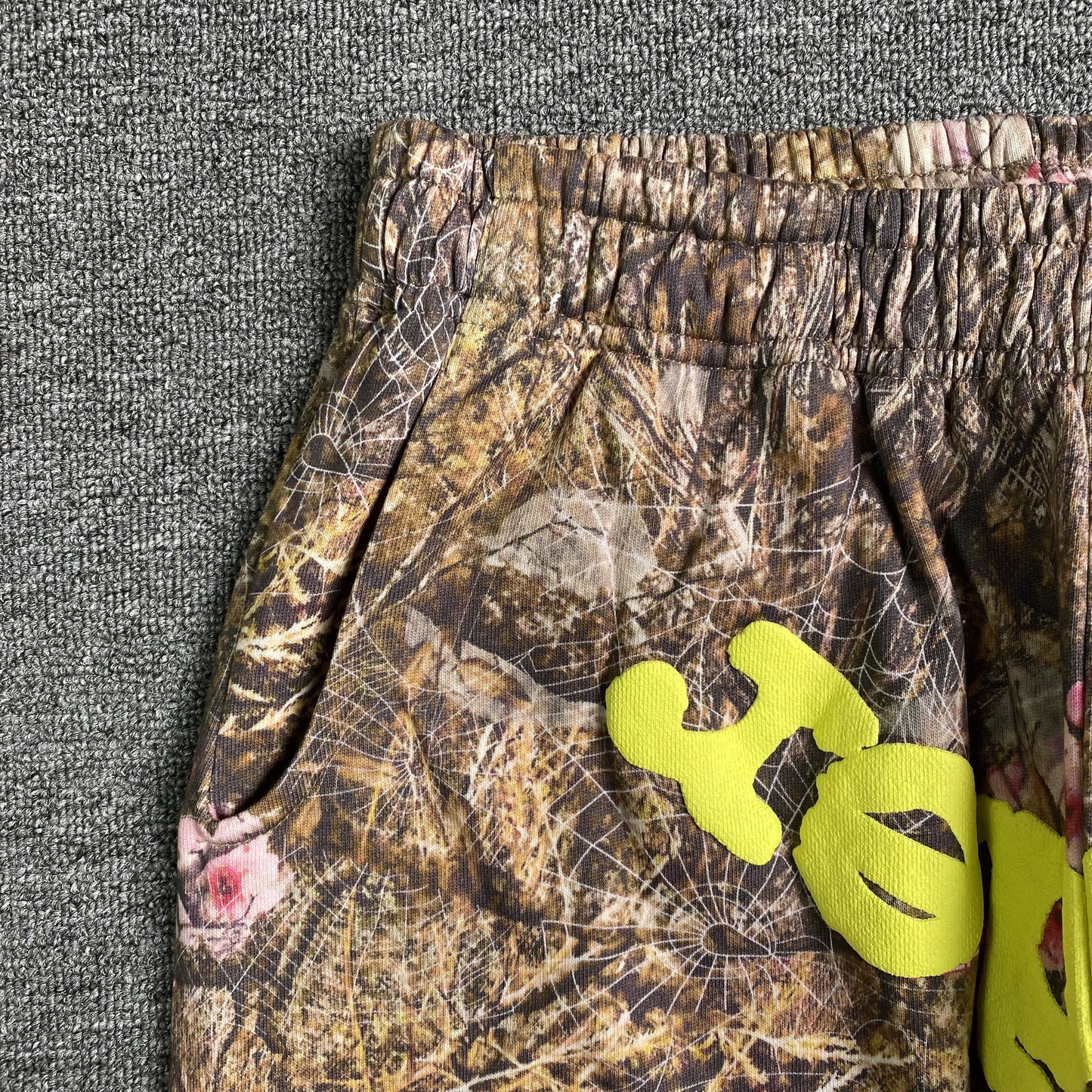 Pantalon de survêtement camouflage SP5DER REAL TREE OG WEB