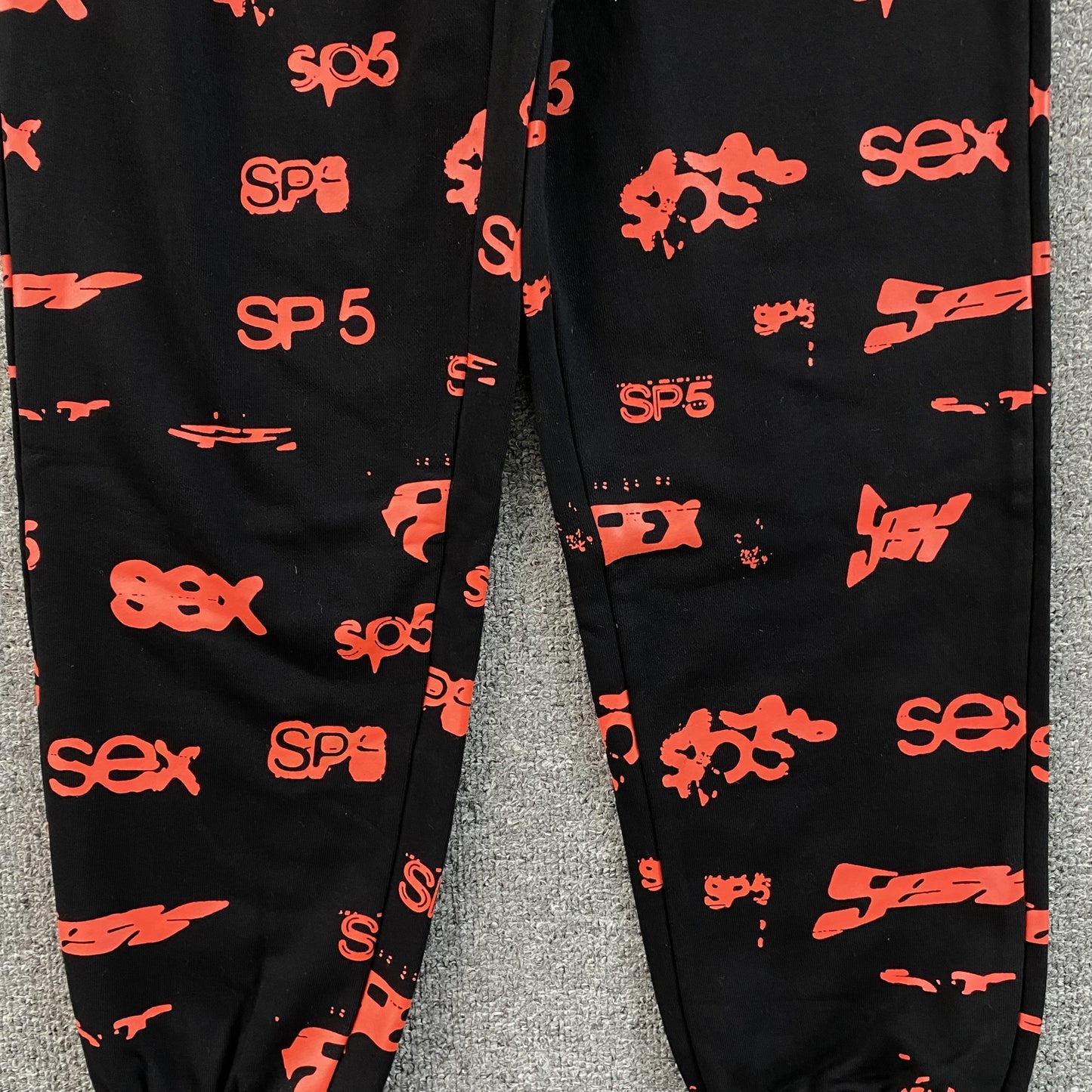 Pantalon de survêtement noir SP5DER SEX AOP