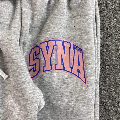 PANTALON DE SURVÊTEMENT GRIS SYNA WORLD COLLEGE