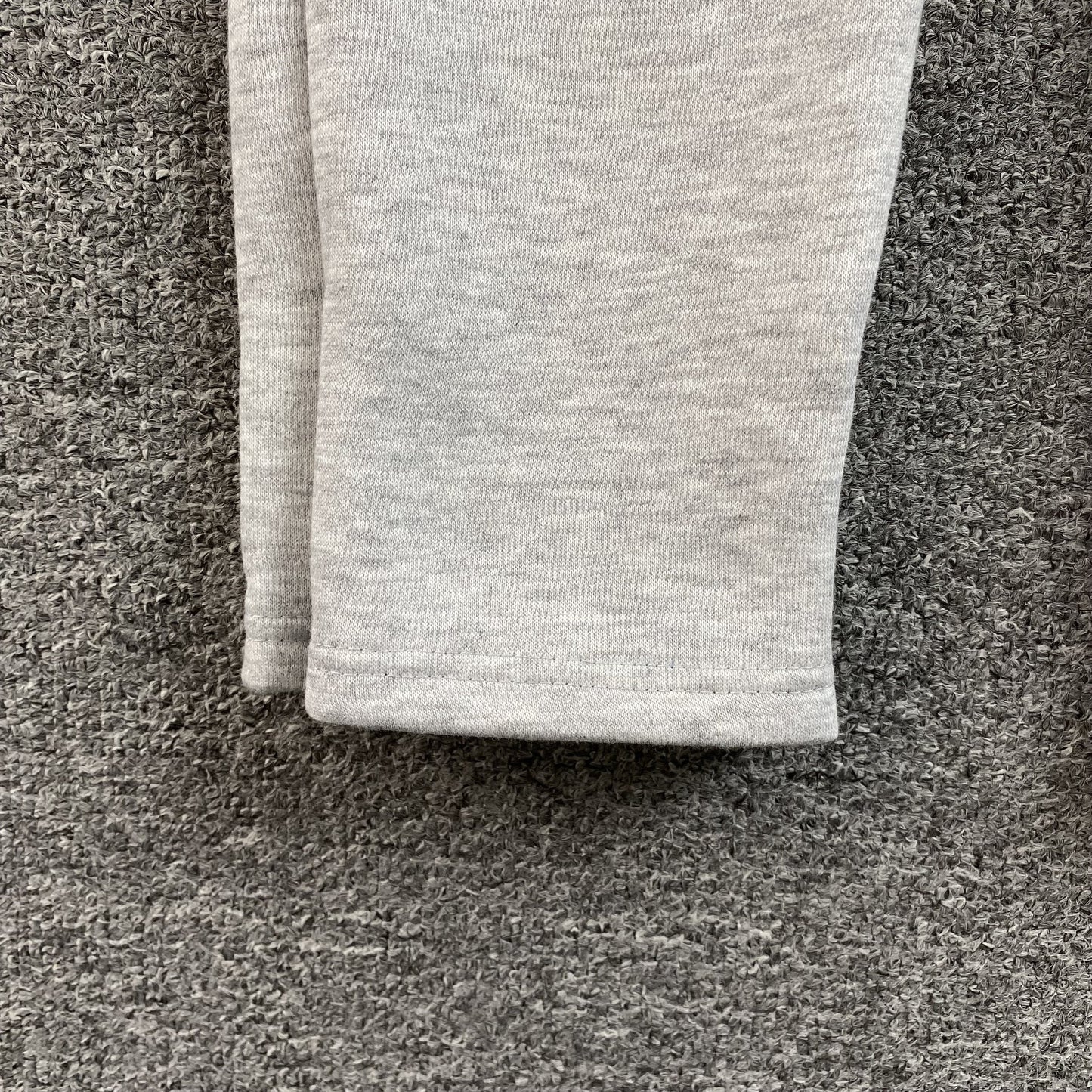 PANTALON DE SURVÊTEMENT GRIS SYNA WORLD COLLEGE