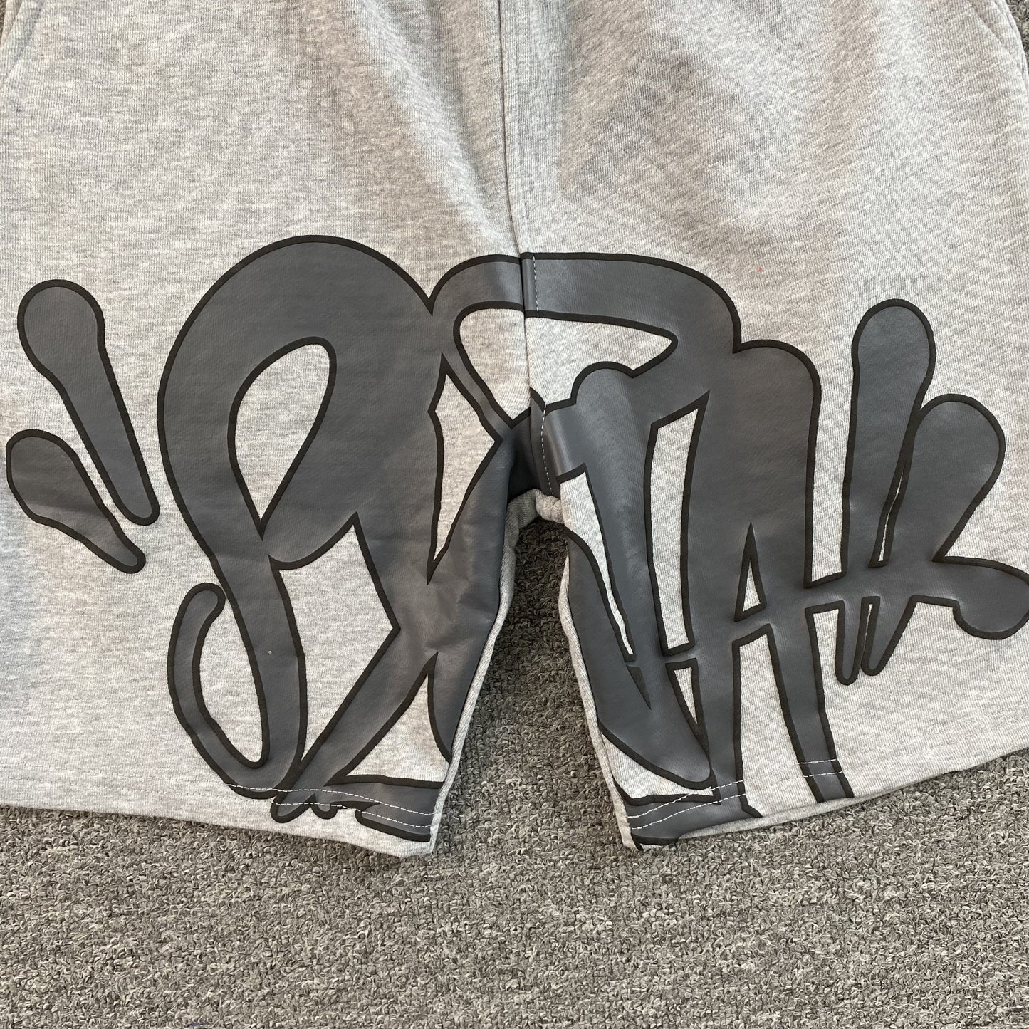 SYNA WORLD SHORTS GRIS