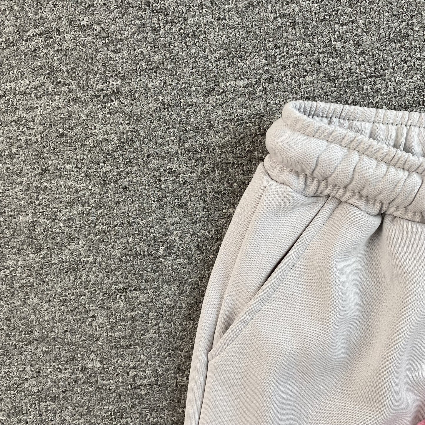 SYNA WORLD SHORTS GRIS ROSE