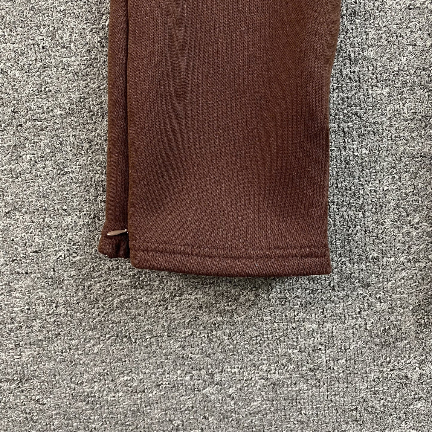 PANTALON DE SURVÊTEMENT SYNA WORLD MARRON
