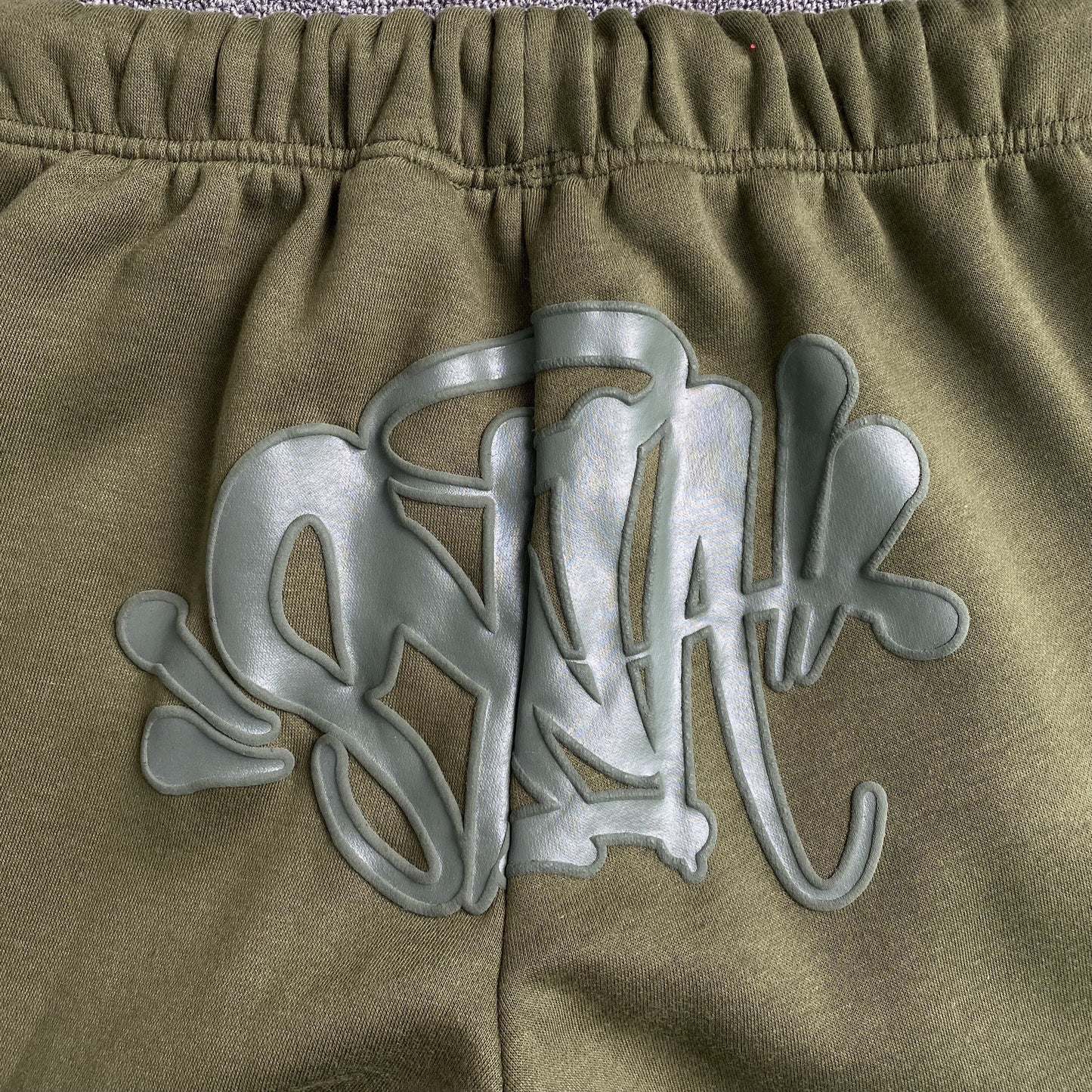 SYNA WORLD SYNA LOGO PANTALON DE SURVÊTEMENT SAGE