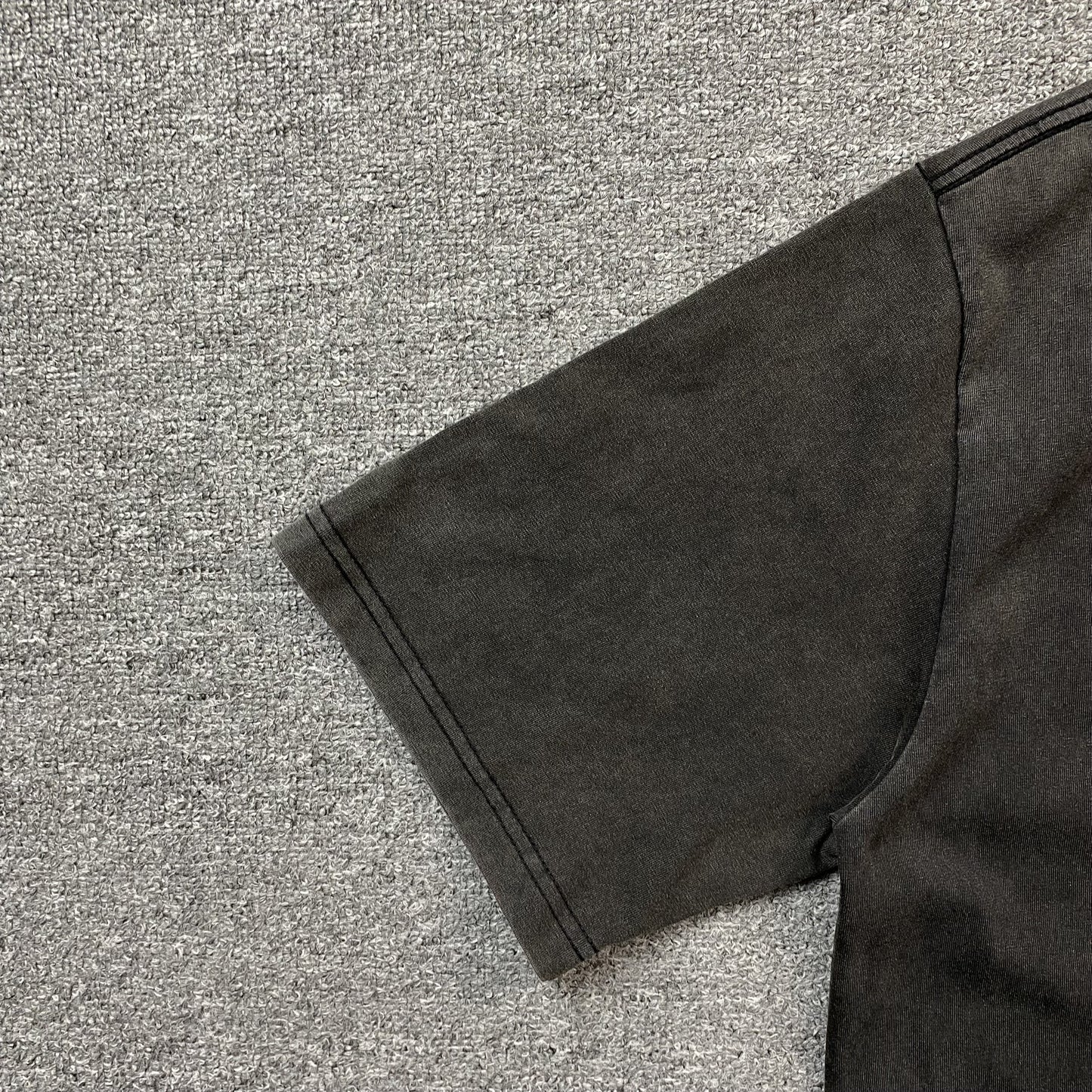 T-shirt graphique vintage Tupac gris foncé