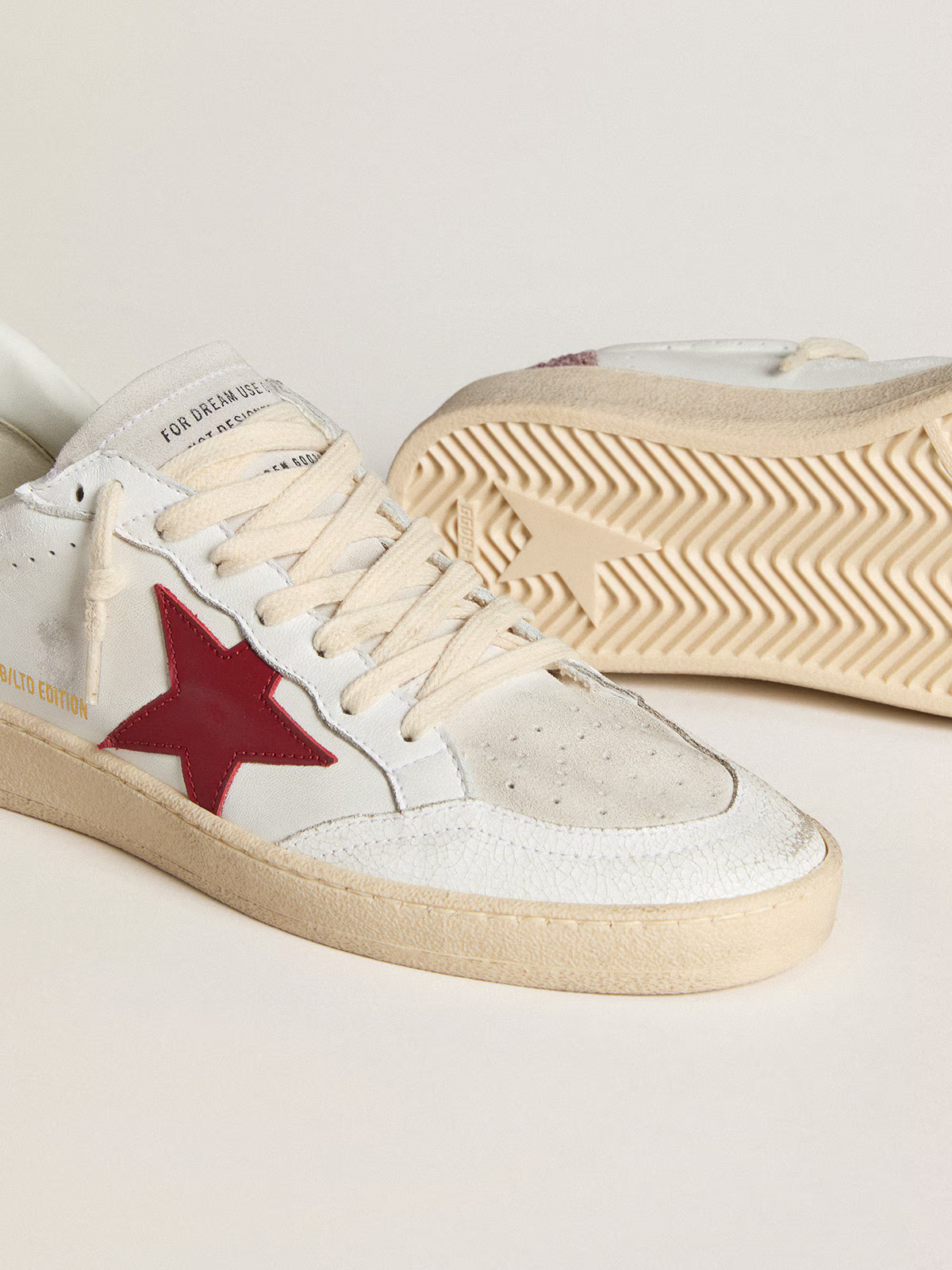Baskets Golden Goose en édition limitée – Blanches/Rouges avec talon pailleté