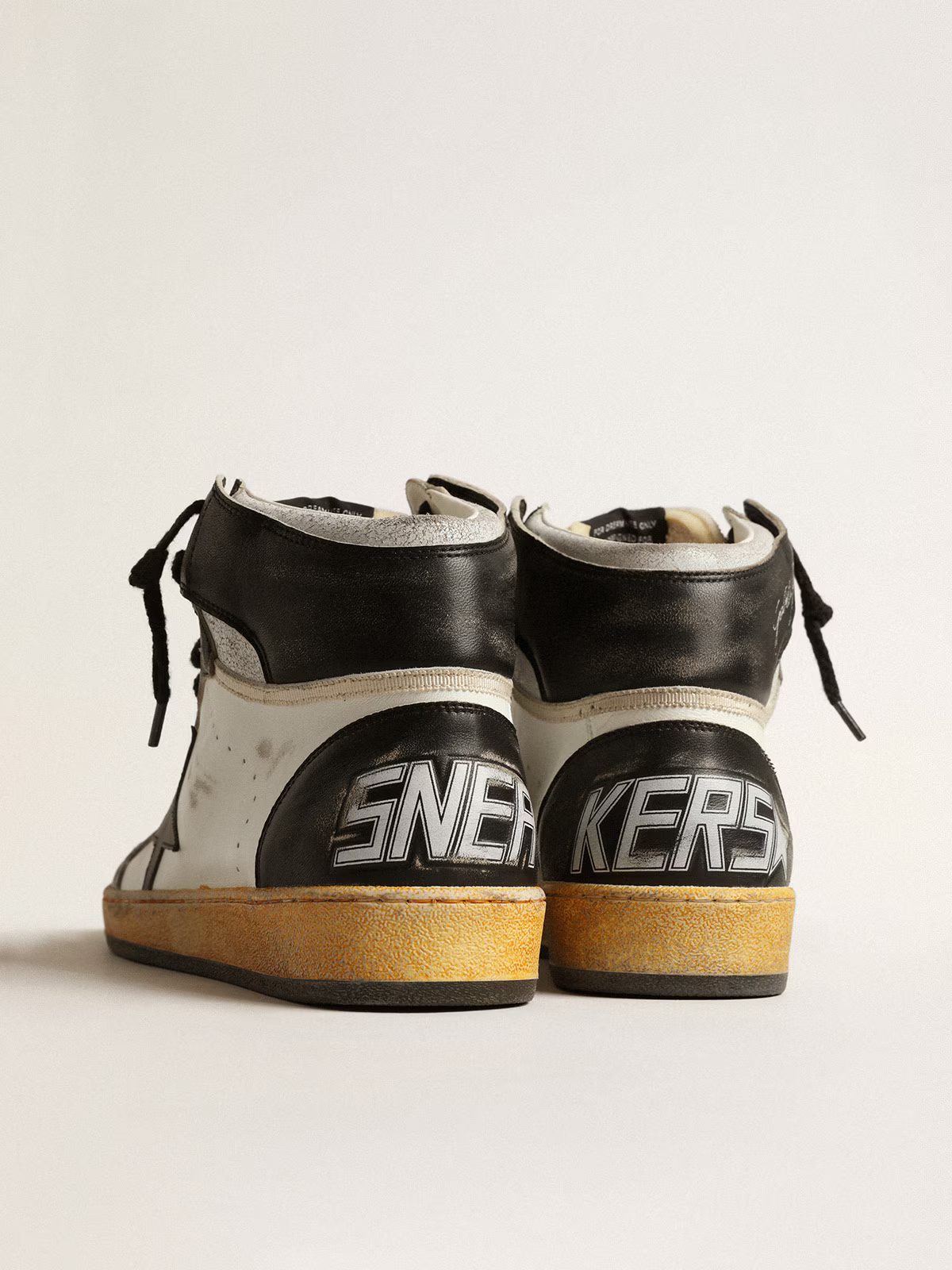 Golden Goose Sky-Star – Noir et blanc
