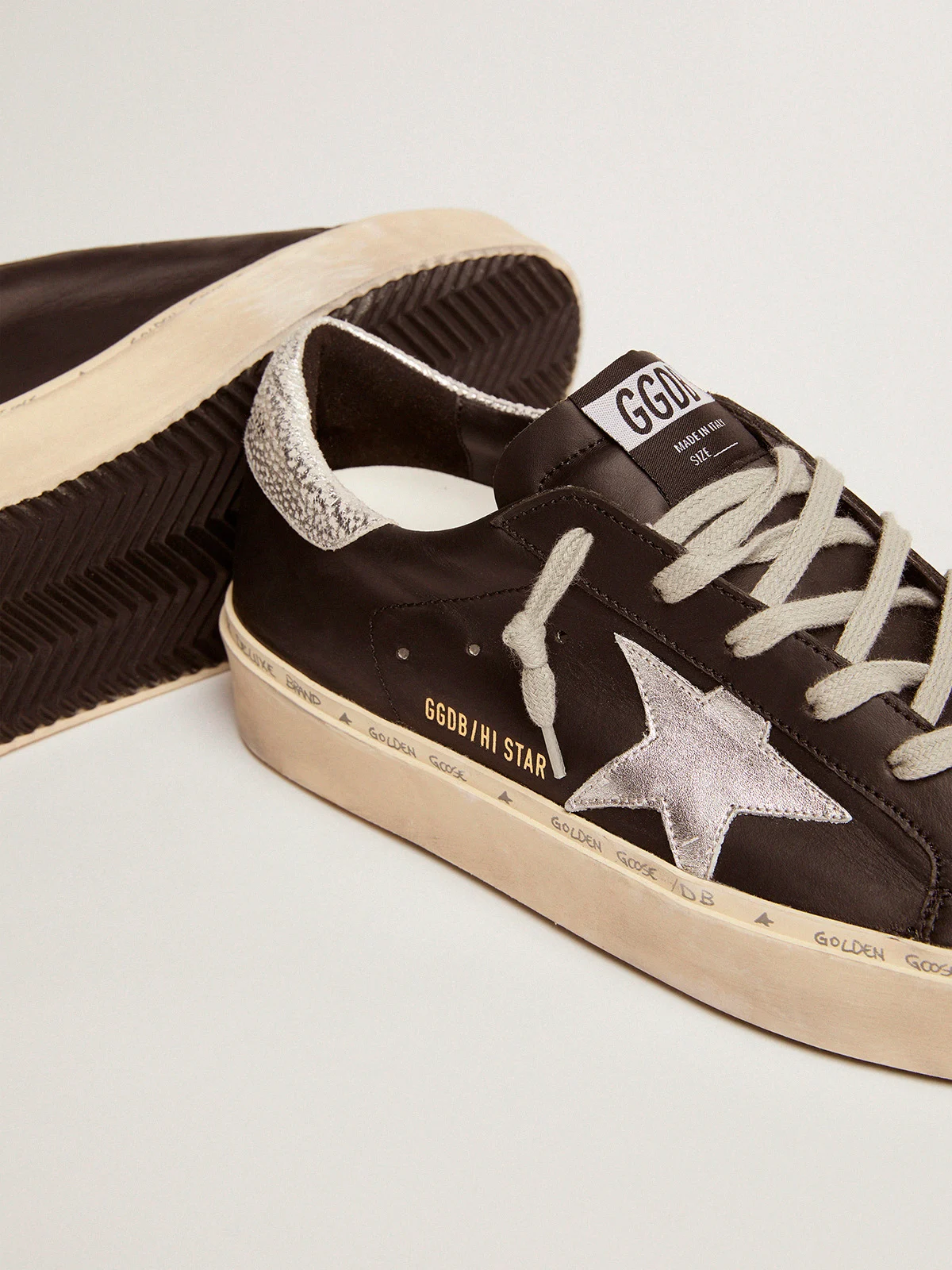 Baskets Hi Star en cuir noir avec étoile en cuir argenté laminé