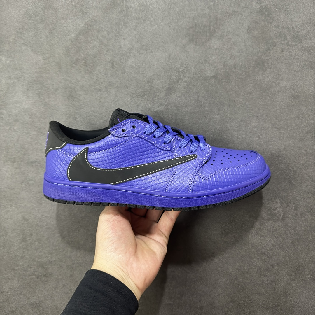 Travis Scott x Air Jordan 1 Low « Mamba Tribute Purple » : Un crossover légendaire