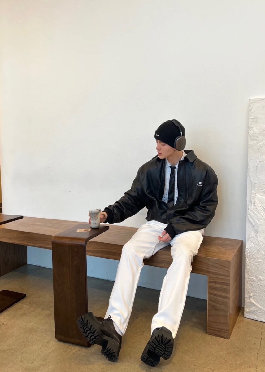 Veste Balenciaga en similicuir noir