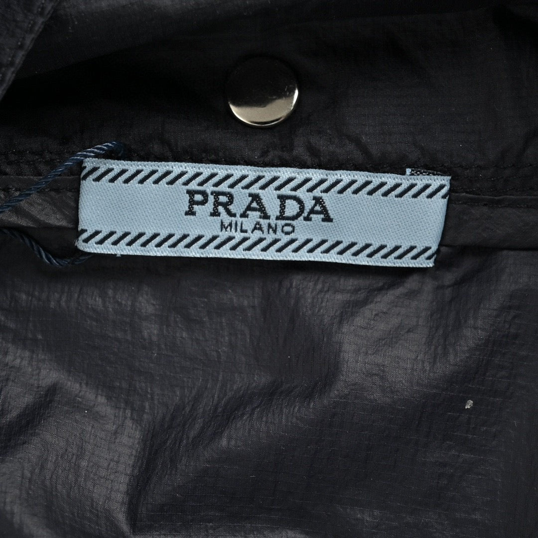 Veste légère à capuche Prada - Noire