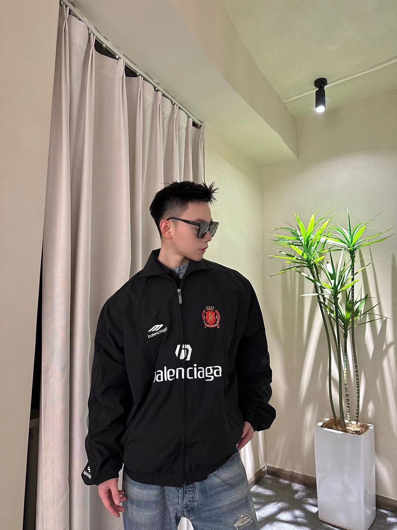 Veste de survêtement noire zippée Balenciaga