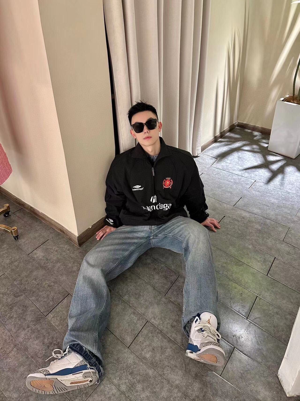 Veste de survêtement noire zippée Balenciaga