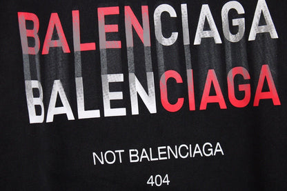 Sweat à capuche Balenciaga 404