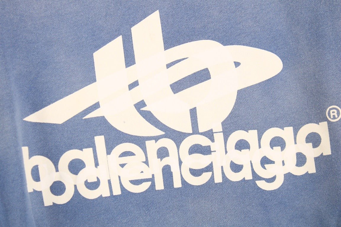 Sweat à capuche Balenciaga bleu avec logo graphique