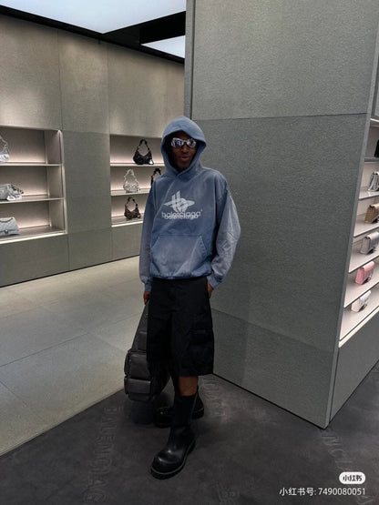 Sweat à capuche Balenciaga bleu avec logo graphique