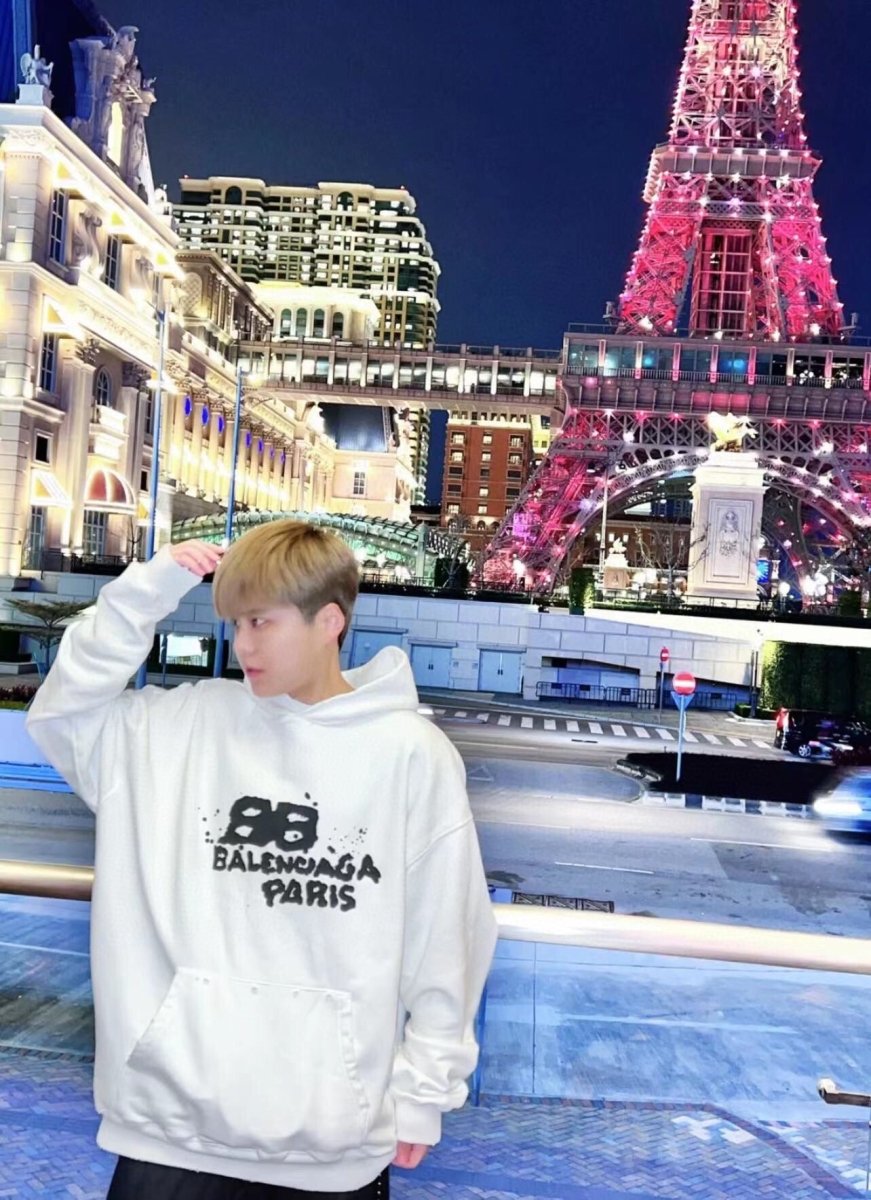 Sweat à capuche Balenciaga