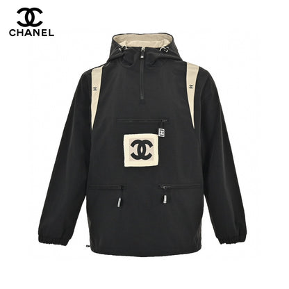 Veste à capuche bicolore Chanel