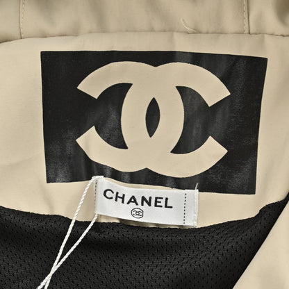 Veste à capuche bicolore Chanel