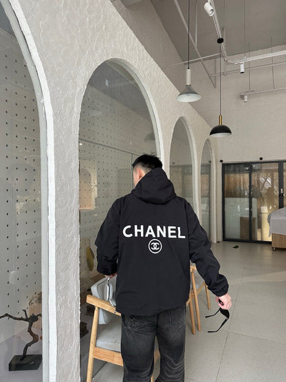 Veste à capuche bicolore Chanel
