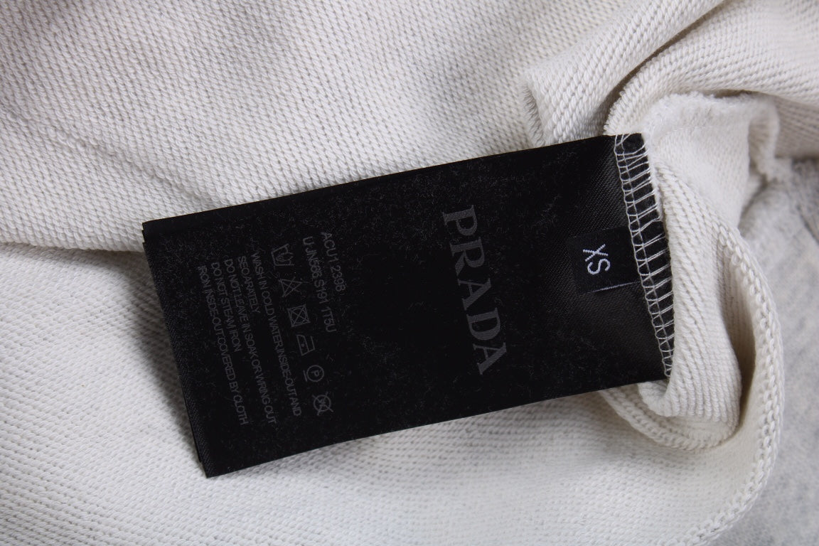 Sweat à capuche gris Prada Milano