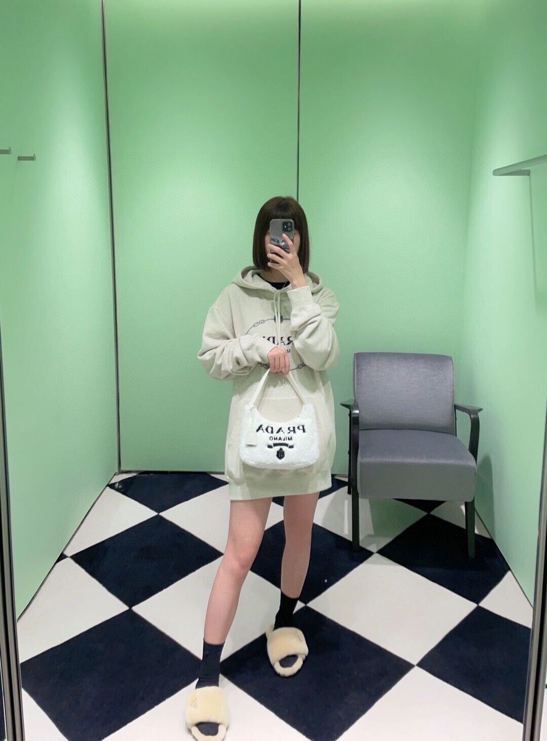 Sweat à capuche gris Prada Milano