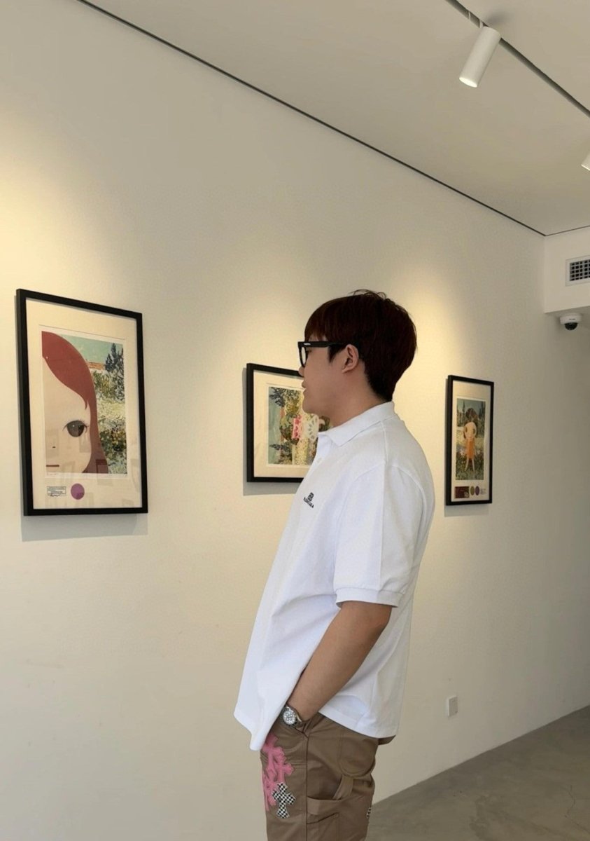 Polo blanc Balenciaga à logo BB