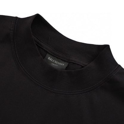 T-shirt noir Balenciaga avec détail d'étiquette