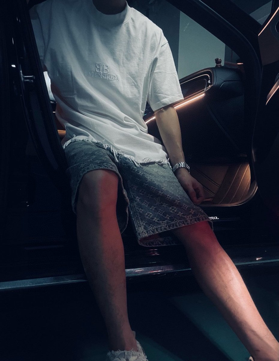 T-shirt Balenciaga à ourlet à franges