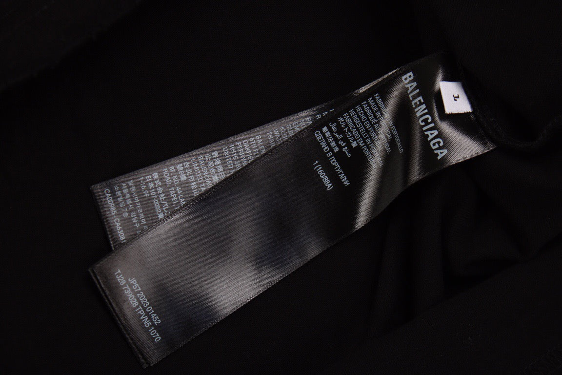 T-shirt Balenciaga avec logo flamme gothique