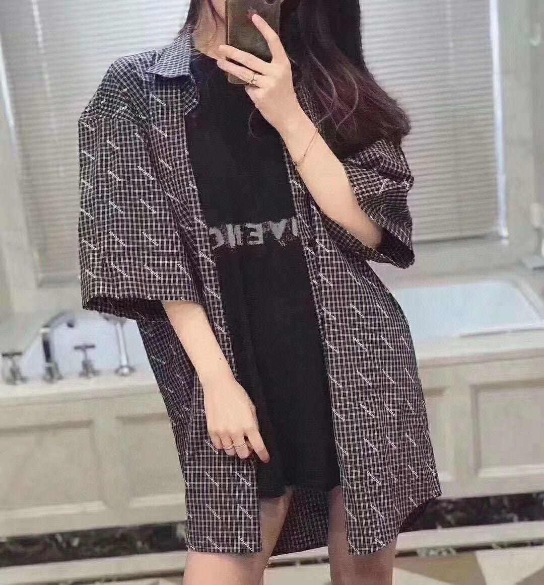 Chemise à carreaux Balenciaga à logo intégral