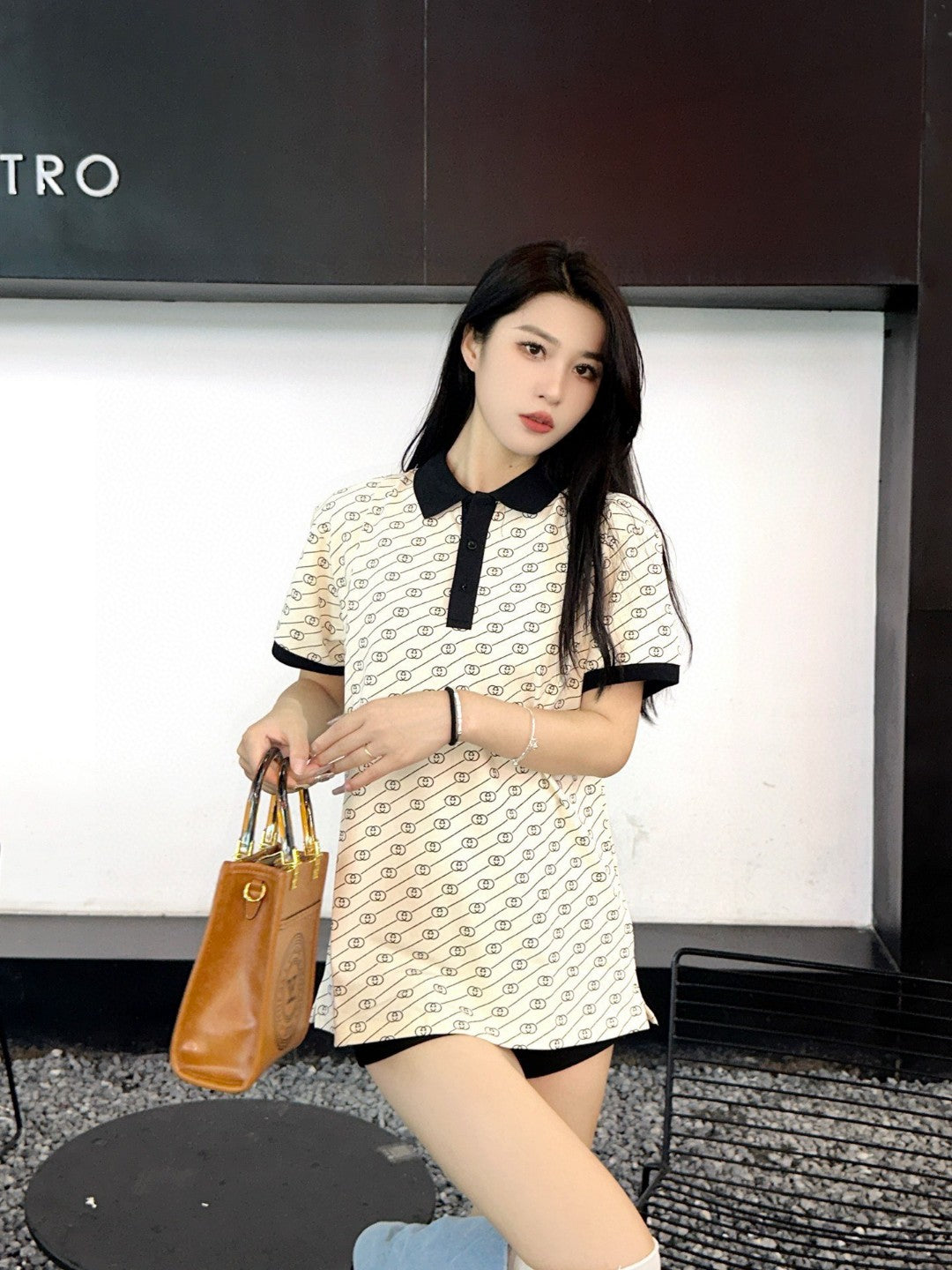 Polo Gucci beige à motif GG