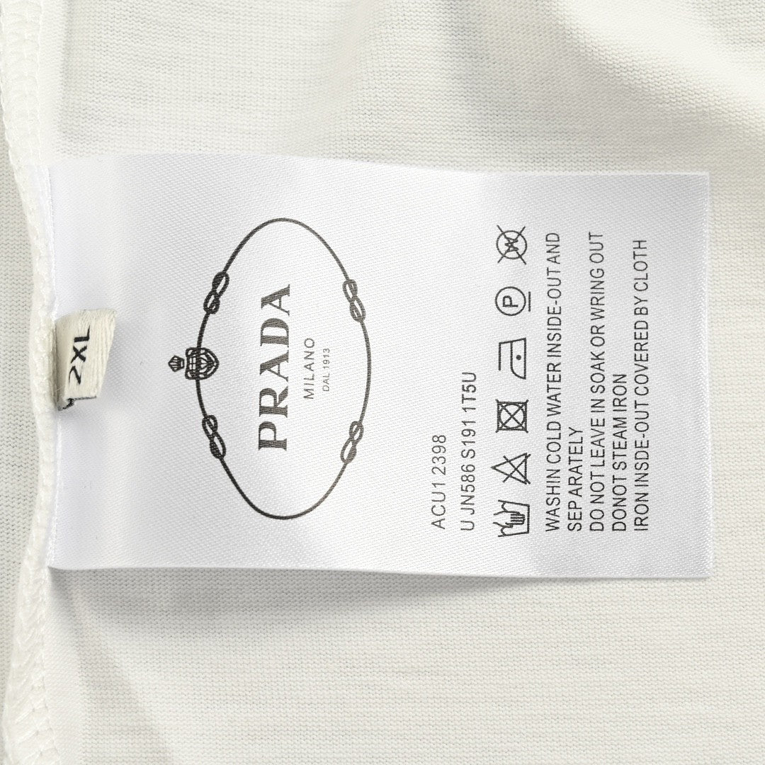 T-shirt Prada Milano blanc à emblème