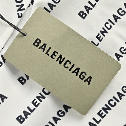 Chemise Balenciaga à imprimé logo intégral (blanche)