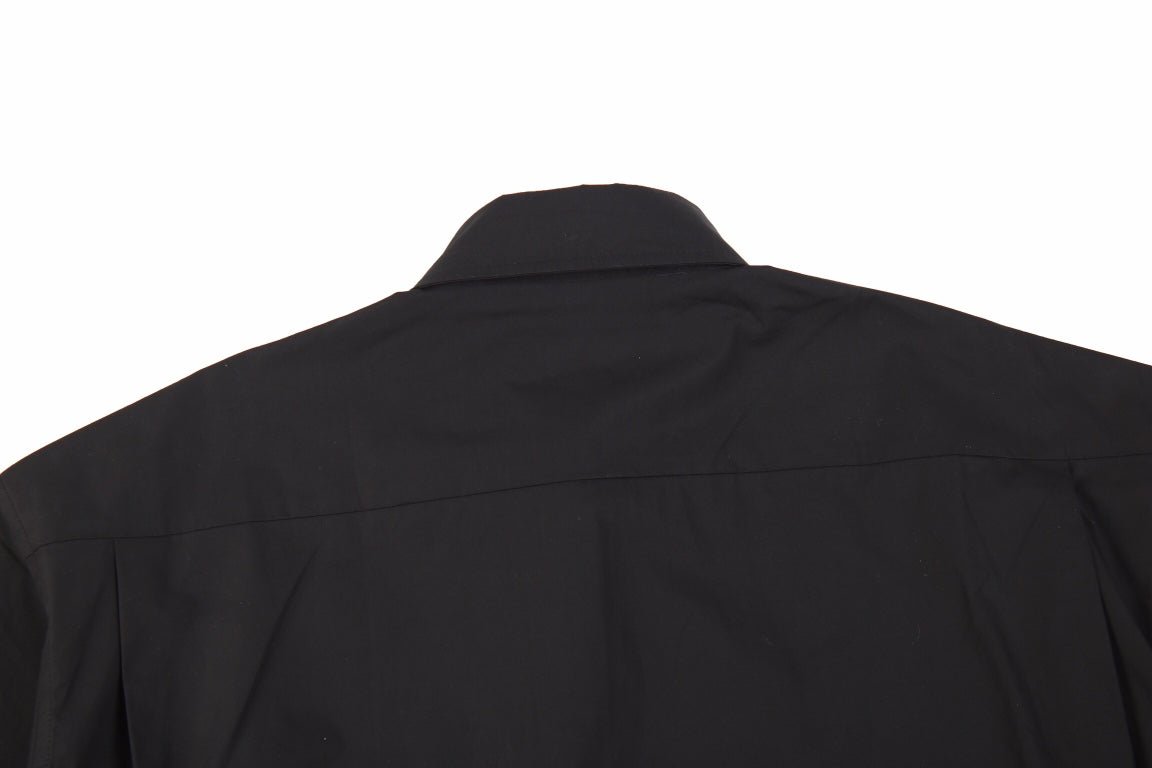 Chemise de la campagne Balenciaga « Be Different »