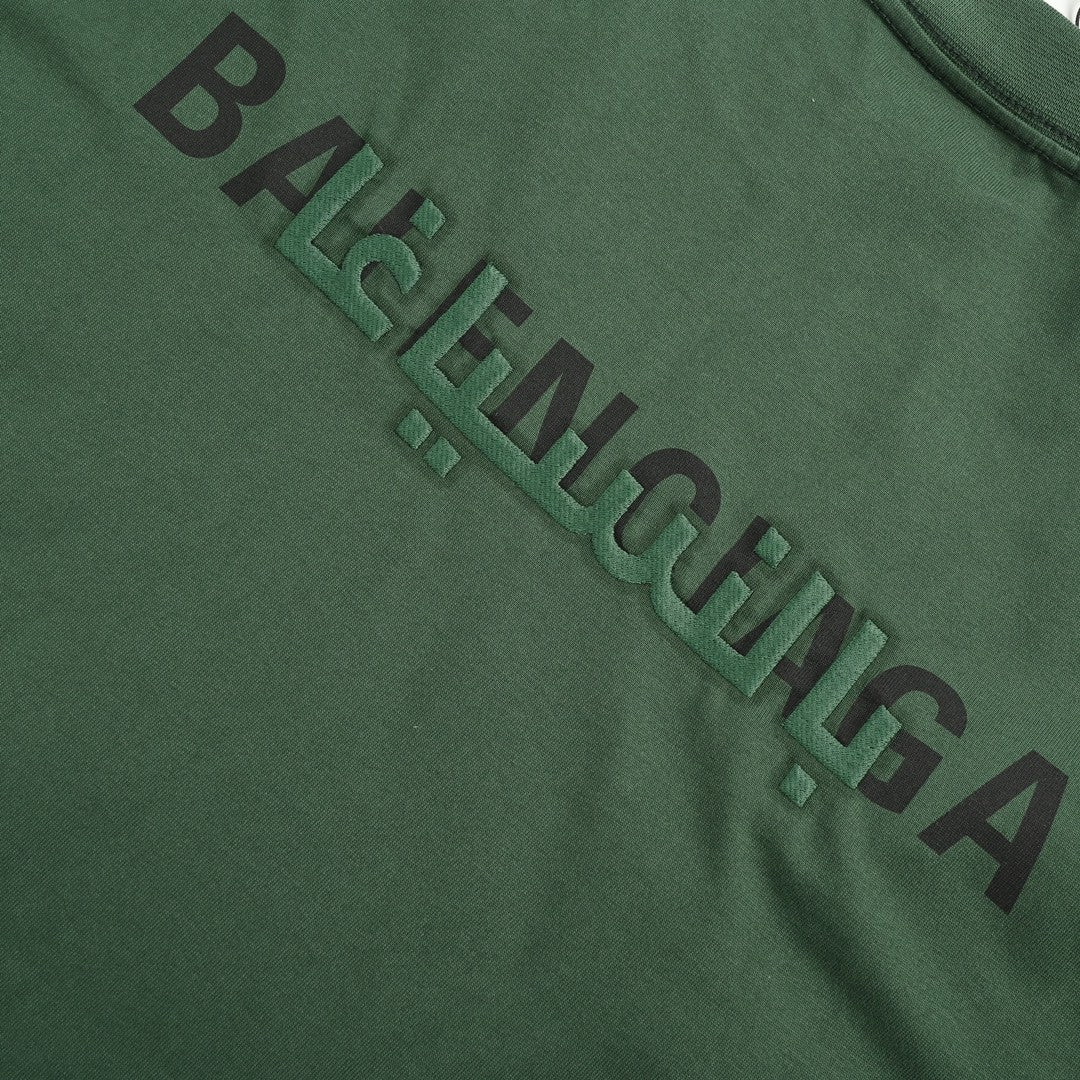 T-shirt Balenciaga à logo déformé (vert)